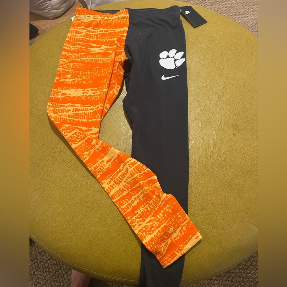 Nike leggings